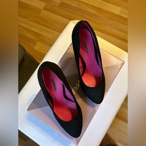 Xappeal Black and Pink Heels